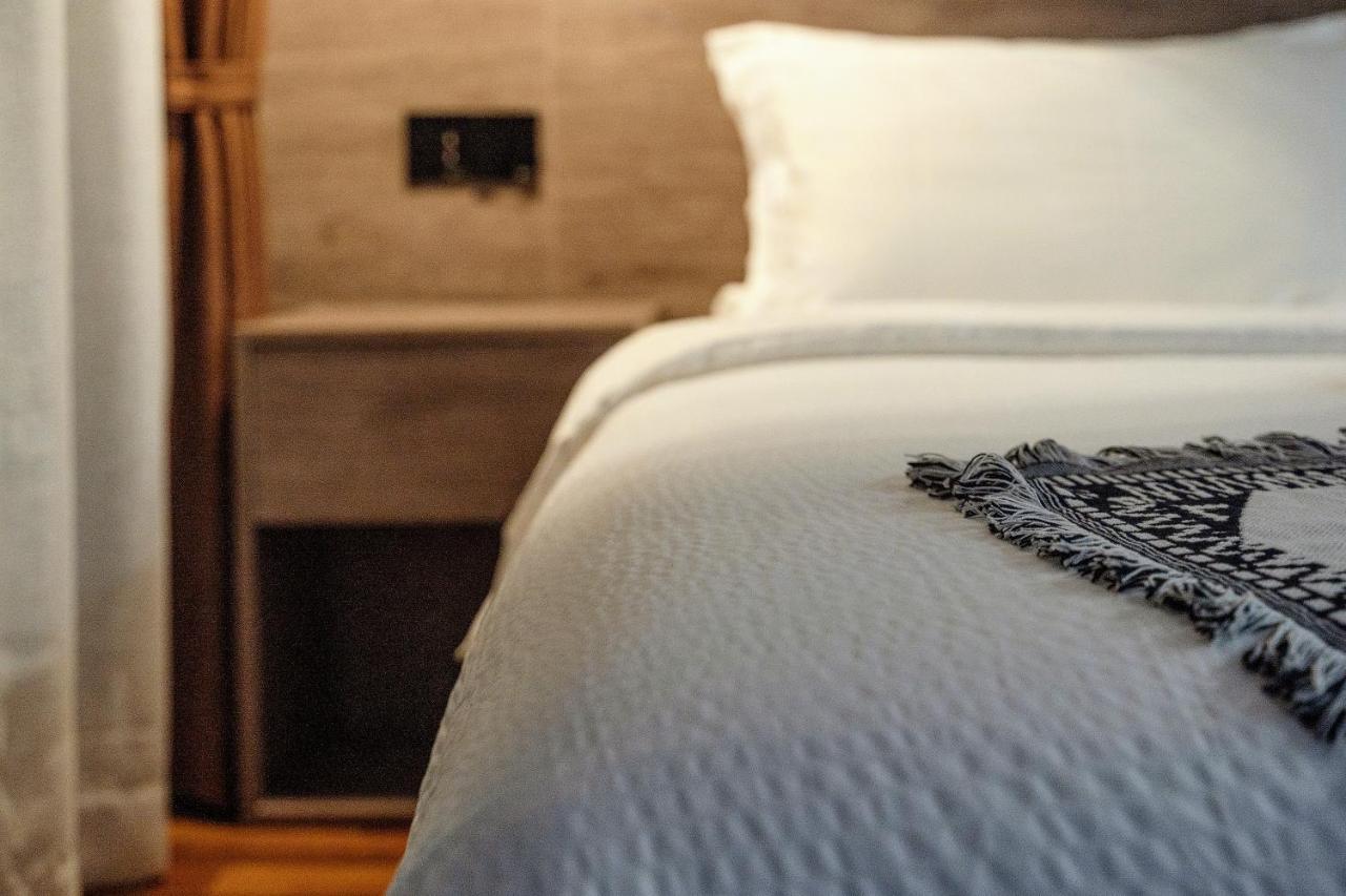 زانغجياجي Whispering Mountains Boutique Hotel المظهر الخارجي الصورة